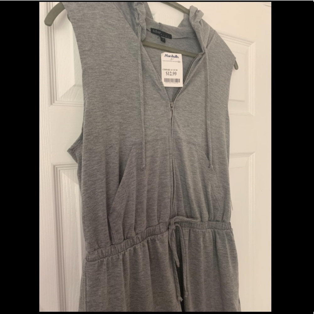 Romper - Picture 3 of 4